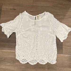 White Floral Embroidered Crop w Scalloped Edges